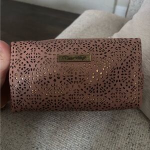 Tan Cut-Out cosmetic bag